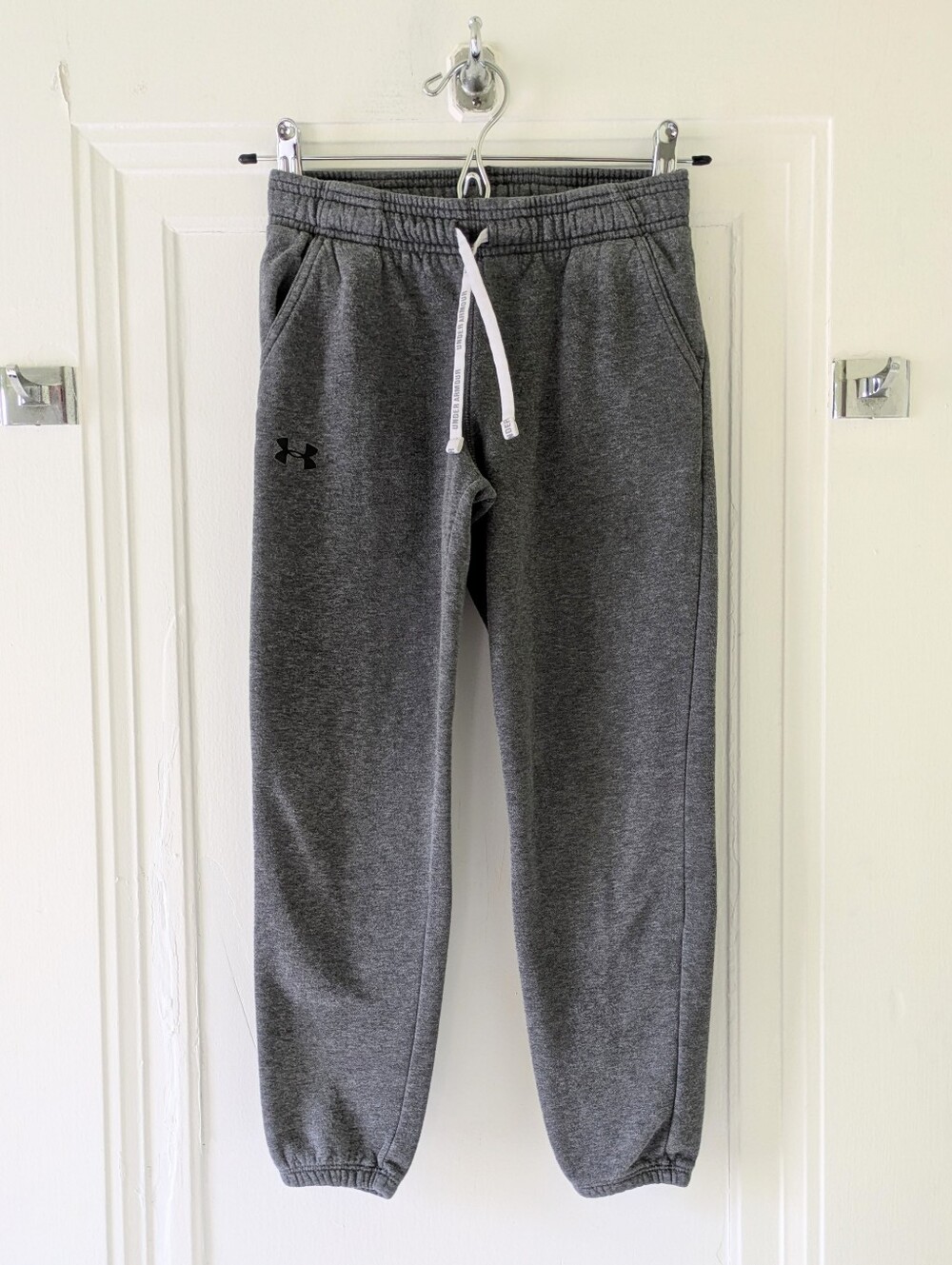 Under Armour Gray Sweatpants Kids' Small